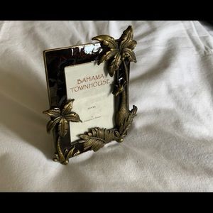 Bahama townhouse picture frame in black and gold. Jungle thyme. Size 2.5…